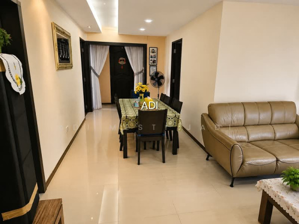 664 WOODLANDS RING ROAD photo 3