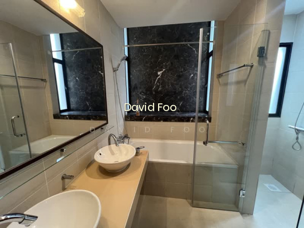 38 DRAYCOTT DRIVE photo 4