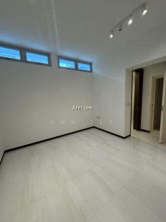 RESIDENCES @ EMERALD HILL photo 6