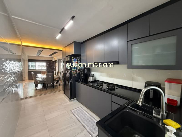 345 WOODLANDS STREET 32 photo 5