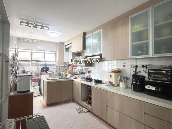 295C COMPASSVALE CRESCENT photo 6