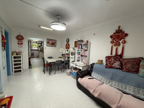 26 TOA PAYOH EAST photo 4