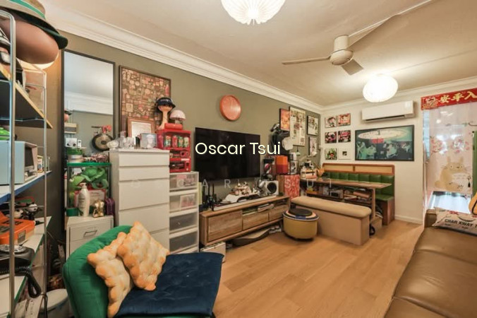 81 COMMONWEALTH CLOSE photo 2