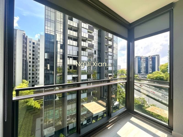 LEEDON GREEN photo 6
