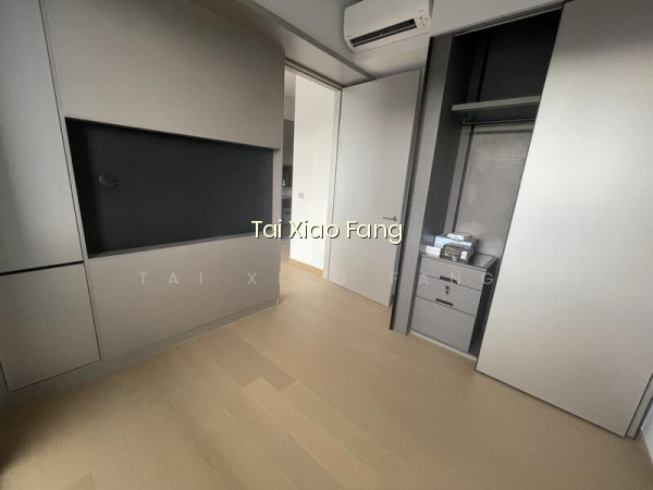 HAUS ON HANDY 9