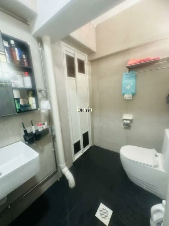 264 WATERLOO STREET 10