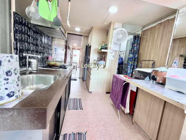 82 COMMONWEALTH CLOSE photo 6