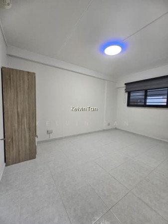 845 TAMPINES STREET 83 photo 3