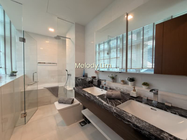 RESIDENCES @ EMERALD HILL photo 6
