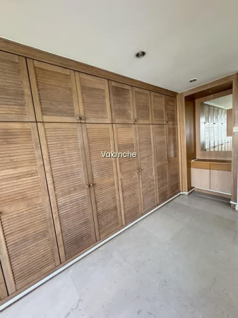 ST THOMAS COURT photo 3