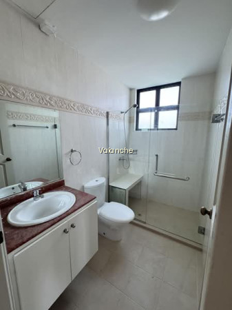 ST THOMAS COURT photo 5