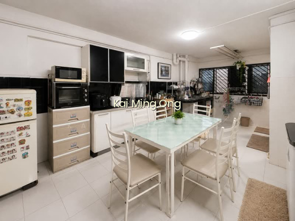 412 PANDAN GARDENS photo 5