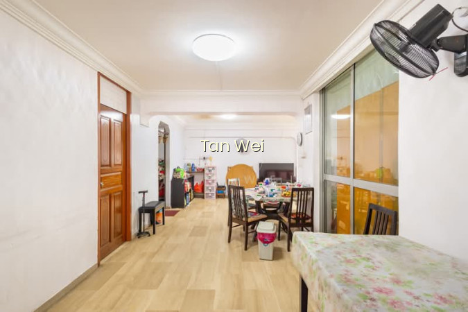 371 TAMPINES STREET 34 photo 4
