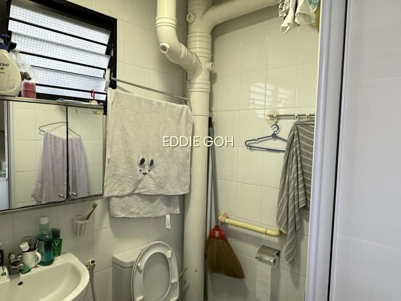 636 HOUGANG AVENUE 8 image 1 of 8