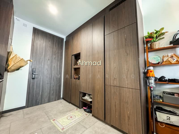 MIDTOWN MODERN 10