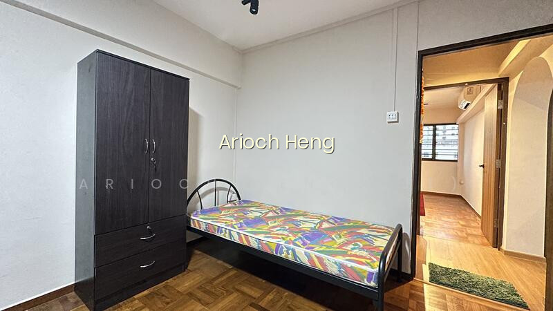 31 TEBAN GARDENS ROAD image 1 of 7