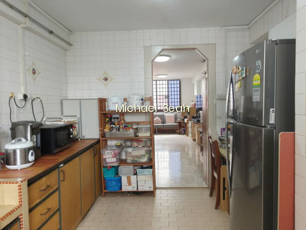 652 HOUGANG AVENUE 8 photo 2