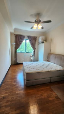 STRATFORD COURT photo 5