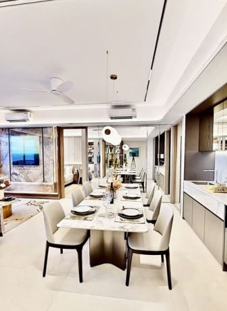 PREMIUM SEAVIEW UNIT WITH EXCEPTIONAL UPSIDE POTENTIAL photo 4