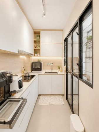 114B ALKAFF CRESCENT photo 3