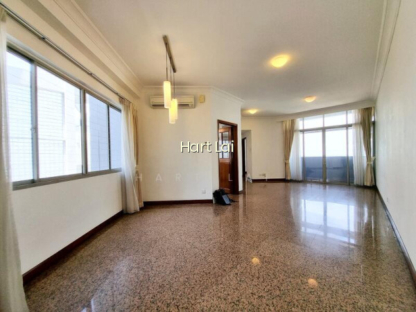 THE BAYSHORE photo 5