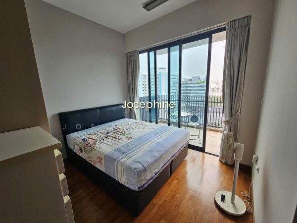 J GATEWAY photo 6