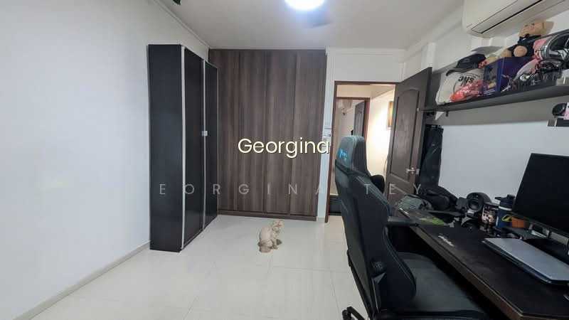 206 SERANGOON CENTRAL photo 6