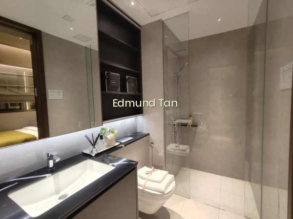 ONE MARINA GARDENS 10