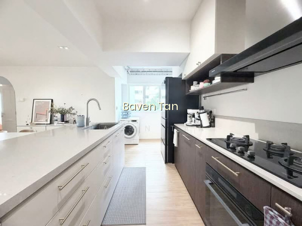 604 SENJA ROAD photo 4