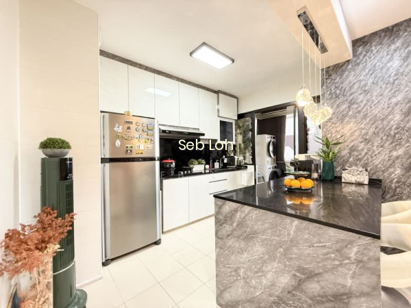 131A CANBERRA CRESCENT photo 6