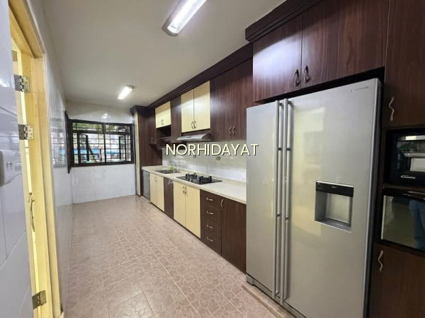 183A RIVERVALE CRESCENT photo 5