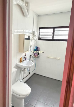 237 TAMPINES STREET 21 photo 5