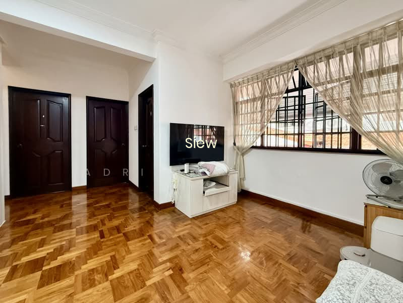 RARE FIND 3 STOREY CORNER-T @ SANDILANDS ROAD, ROSYTH ROAD, PHILLIPS AVE, KOVAN MRT image 1 of 6