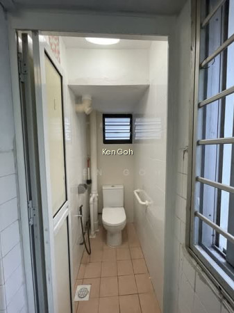 412 PANDAN GARDENS photo 3