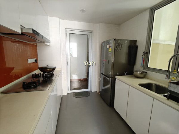 RAFFLESIA CONDO photo 5