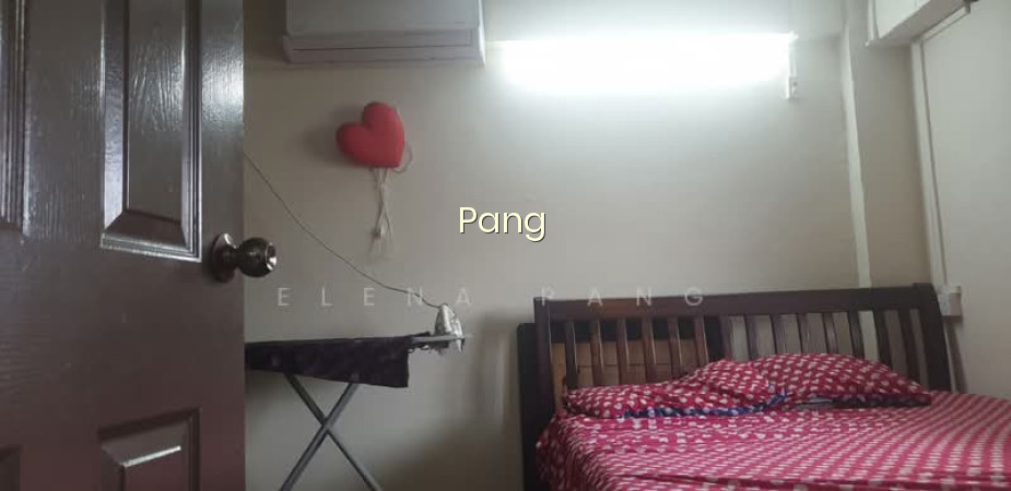 75 WHAMPOA DRIVE photo 3