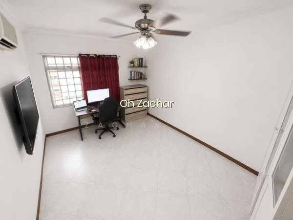 842G TAMPINES STREET 82 photo 4