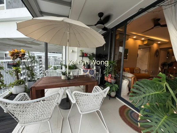 THE INTERLACE photo 3