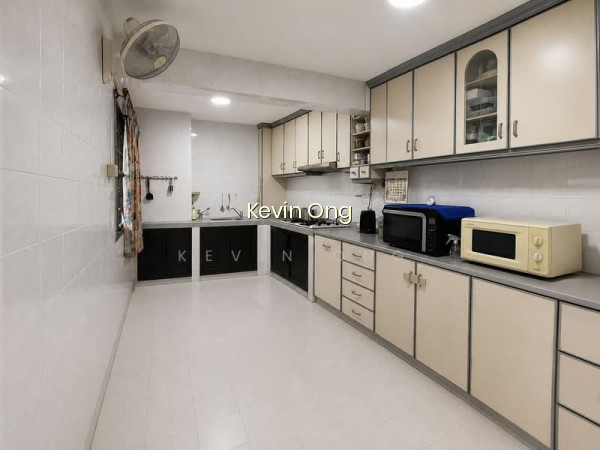 102 JALAN DUSUN photo 2