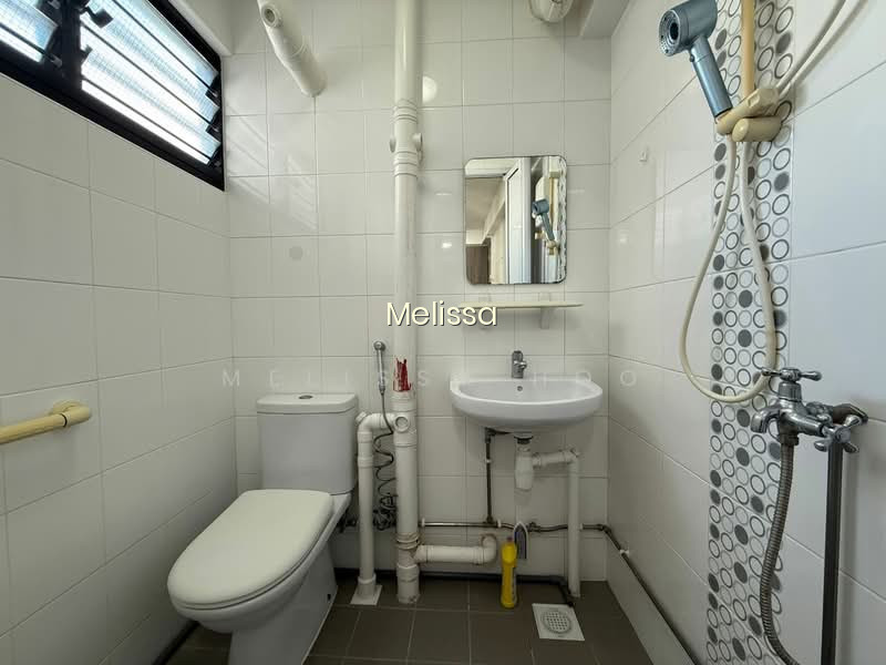 411 HOUGANG AVENUE 10 image 1 of 3
