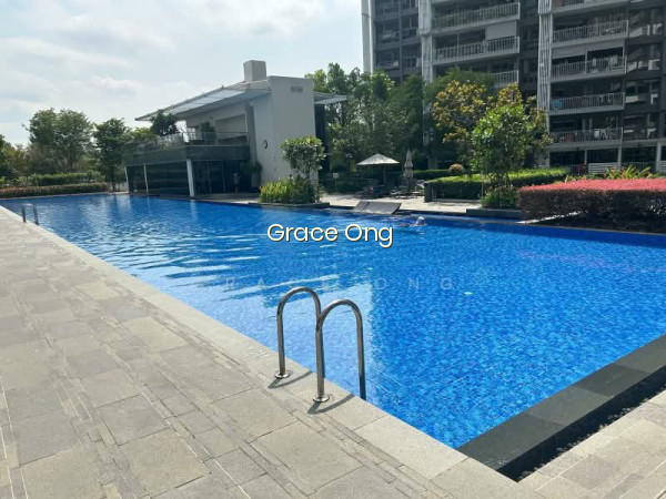 THE LAKEFRONT RESIDENCES photo 5