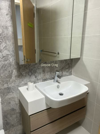 THE LAKEFRONT RESIDENCES photo 6