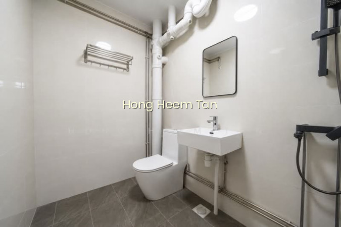 4C SAINT GEORGE'S LANE photo 3