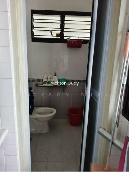 COMMON ROOM AVAILABLE IN CLEMENTI FOR RENT! 017 image 1 of 3