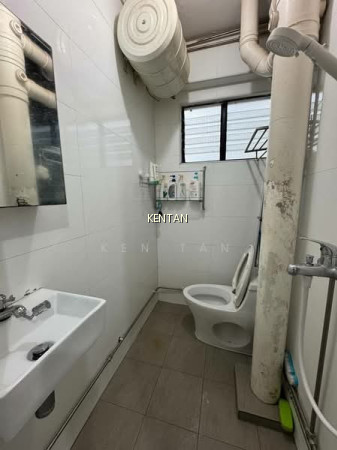 414 PANDAN GARDENS photo 6