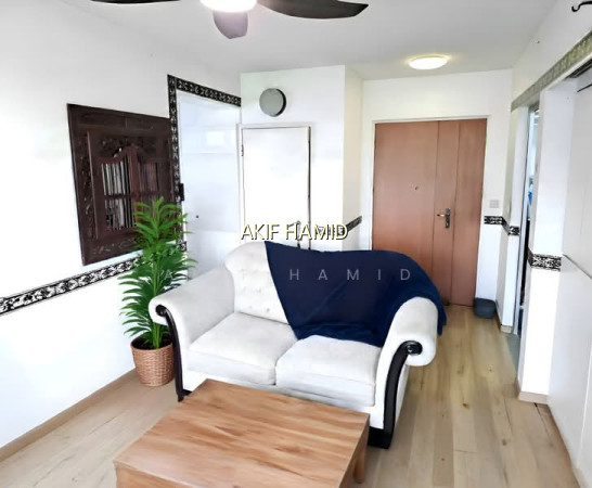 363B SEMBAWANG CRESCENT photo 3