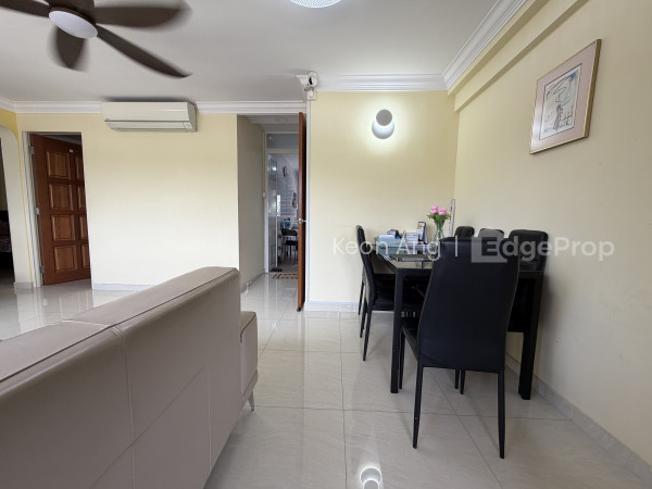 209 SERANGOON CENTRAL photo 6