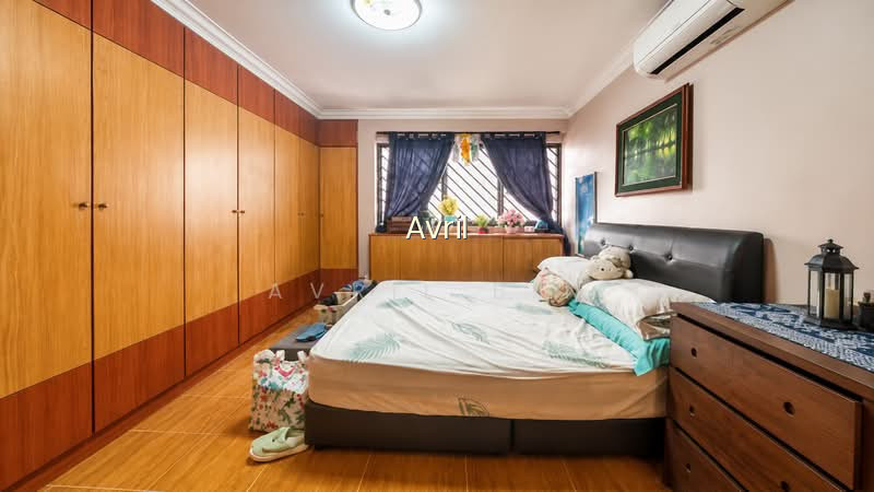 657 HOUGANG AVENUE 8 photo 4