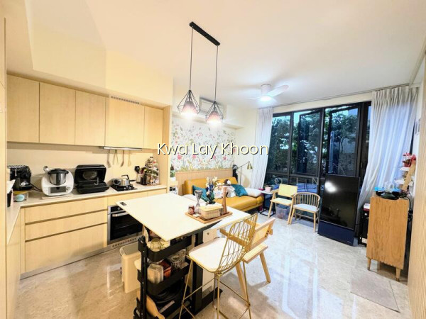 THE VENUE RESIDENCES AND SHOPPES photo 2