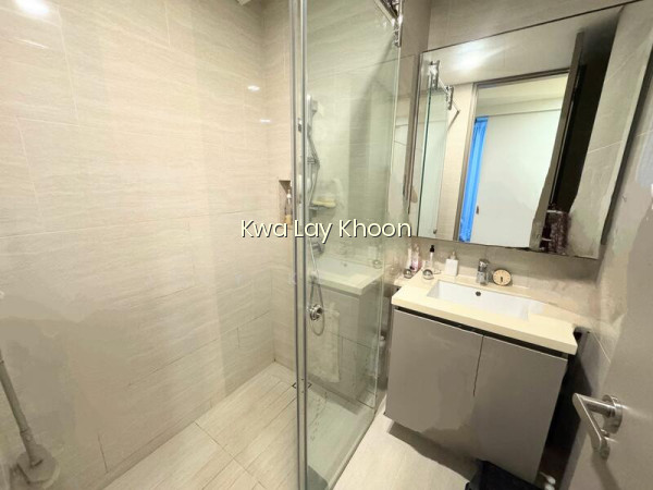THE VENUE RESIDENCES AND SHOPPES photo 6
